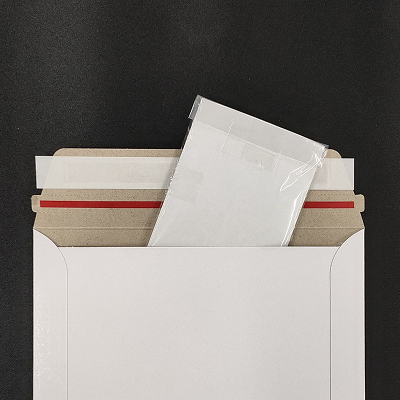 シングルカードの梱包画像